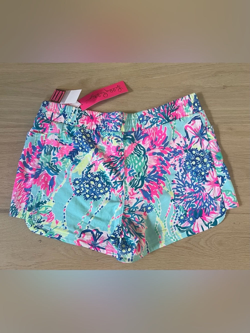 Lilly Pulitzer Coraline Shorts Size S NWT in Beach You To It print - Picture 2 of 5
